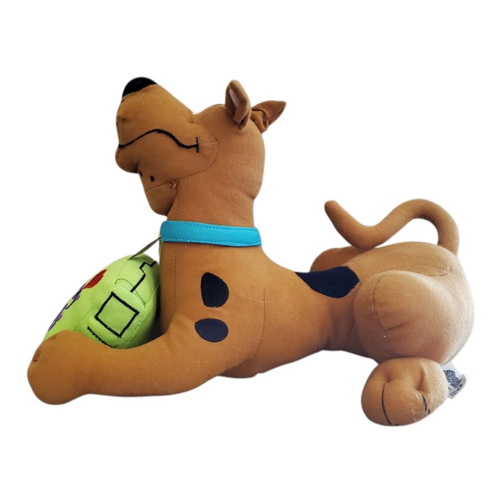 2010 Scooby Doo Snacks Sugar Loaf Plush Stuffed Animal - Picture 4 of 6